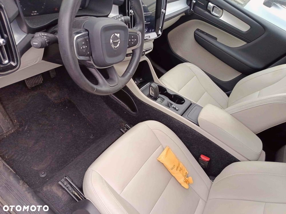 Volvo XC 40 T5 AWD Geartronic Momentum - 6