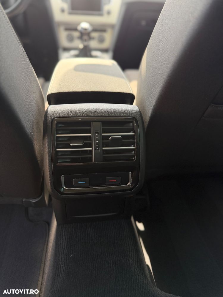 Volkswagen Passat 2.0 TDI Comfortline - 25
