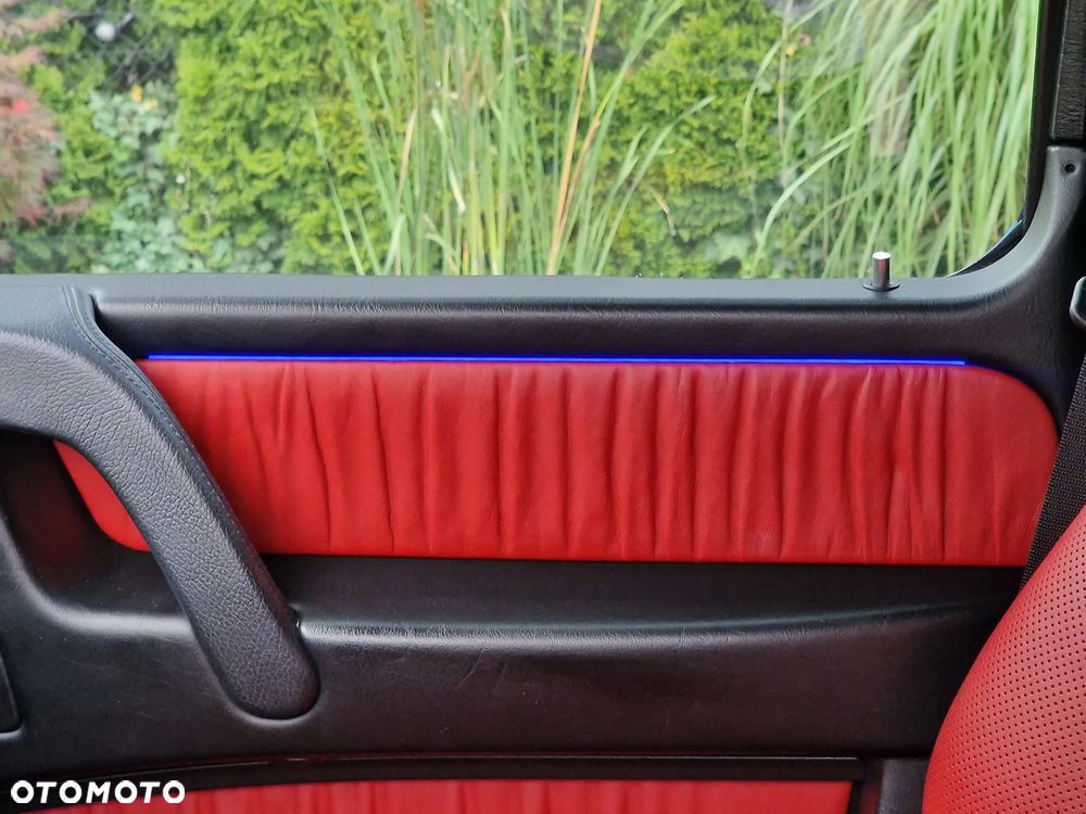 Mercedes-Benz Klasa G 63 AMG AMG SPEEDSHIFT 7G-TRONIC - 17