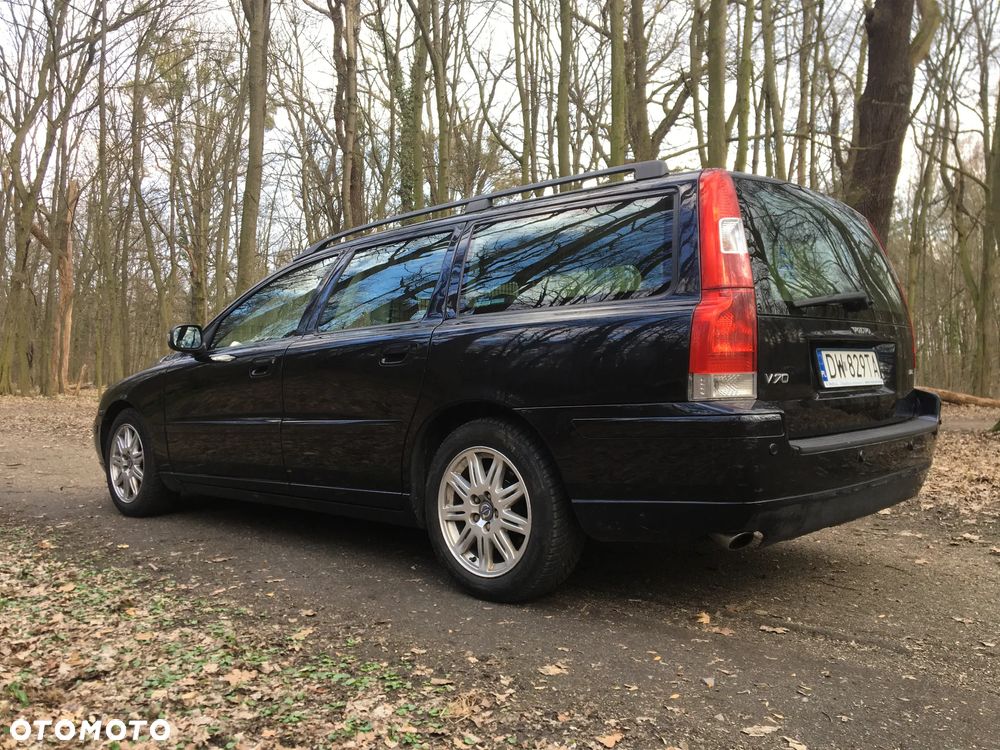 Volvo V70 D5 Momentum - 4