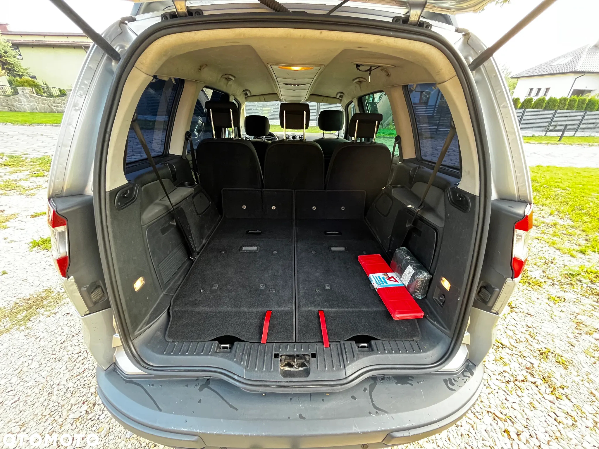 Ford Galaxy - 14
