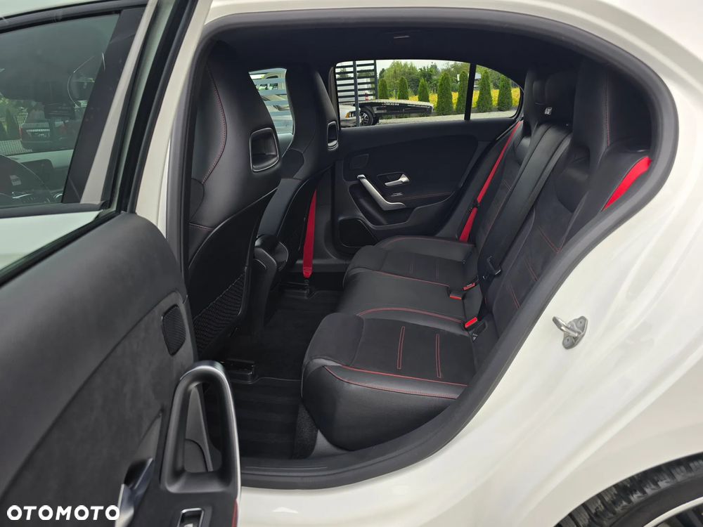 Mercedes-Benz Klasa A AMG 35 4Matic AMG Speedshift DCT 7G Edition 1 - 22