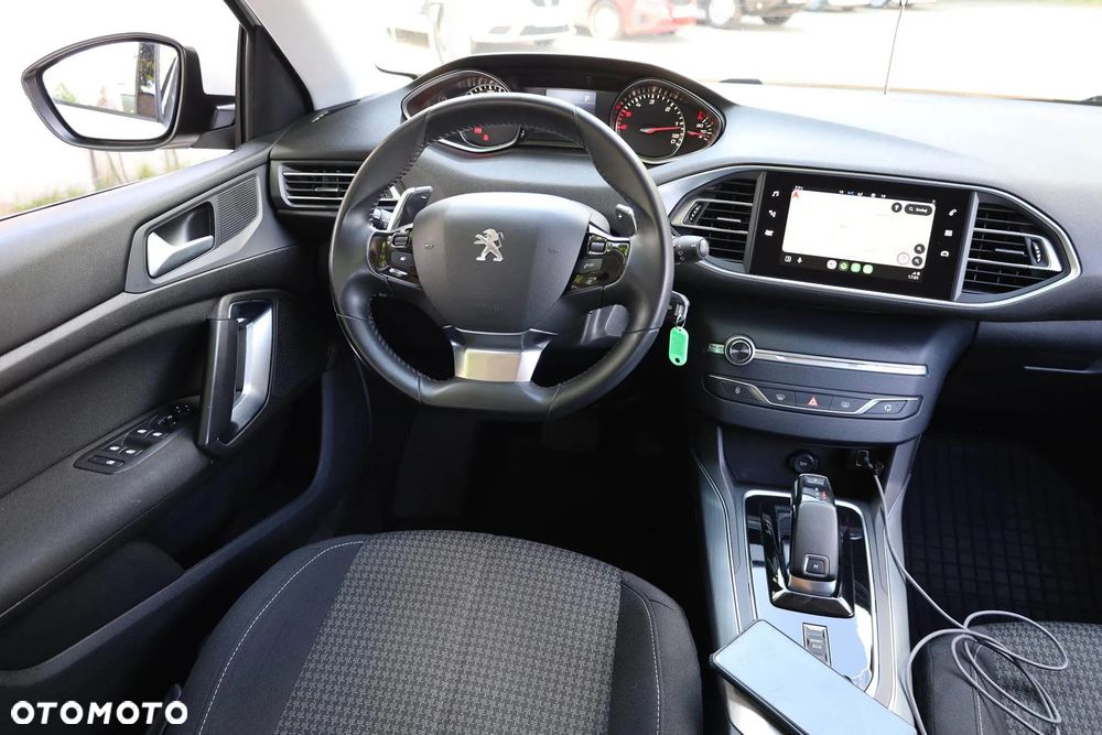 Peugeot 308 1.5 BlueHDi Active S&S EAT8 - 33