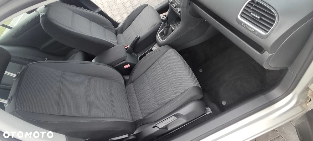 Volkswagen Golf 1.6 Comfortline - 20