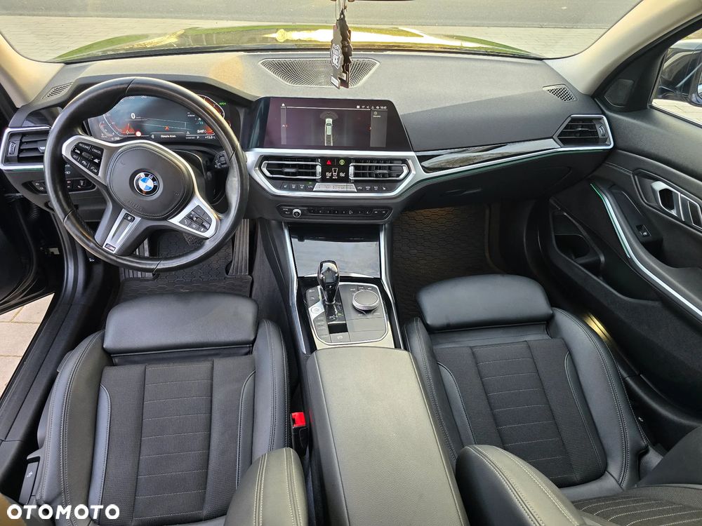BMW Seria 3 320d Sport Line Shadow sport - 11
