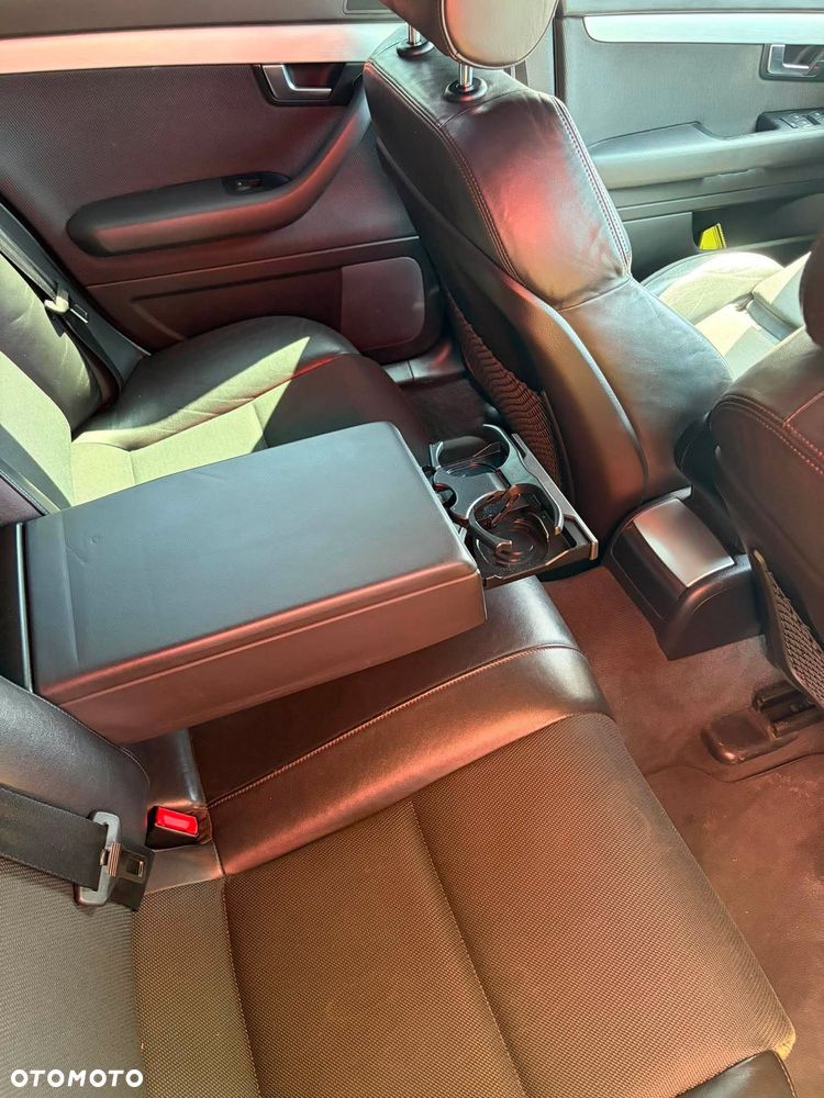 Audi A4 Avant 2.0 TDI DPF - 14