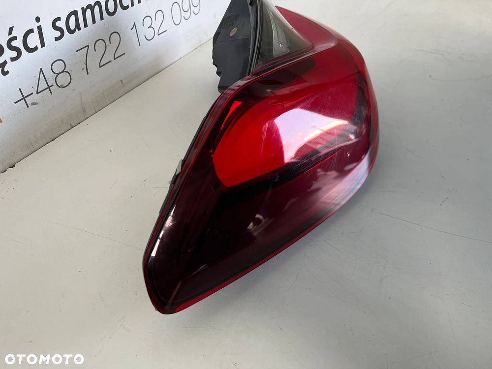 BMW 3 G21  LAMPA TYLNA LEWA - 2