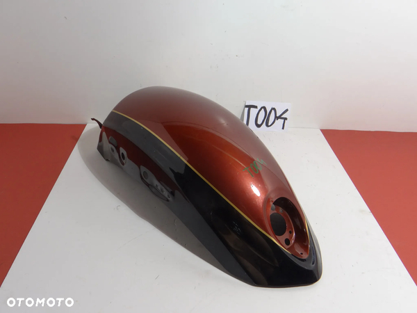 TRIUMPH RACET 3 BŁOTNIK TYŁ T004