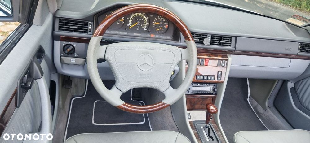 Mercedes-Benz Klasa E - 12