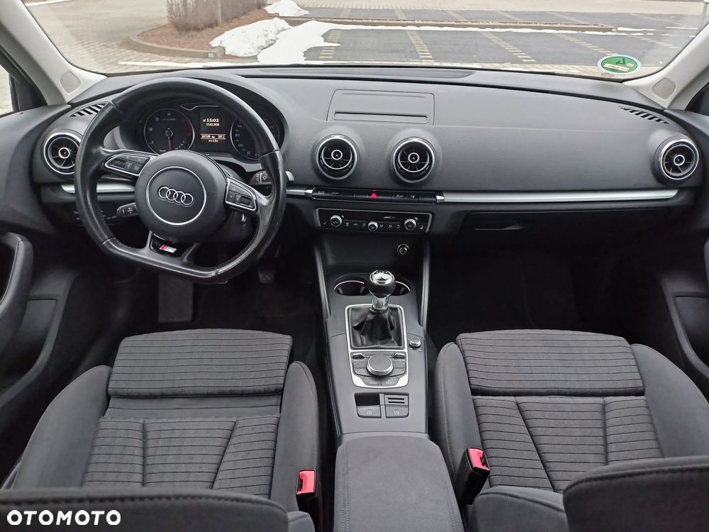Audi A3 Sportback - 15