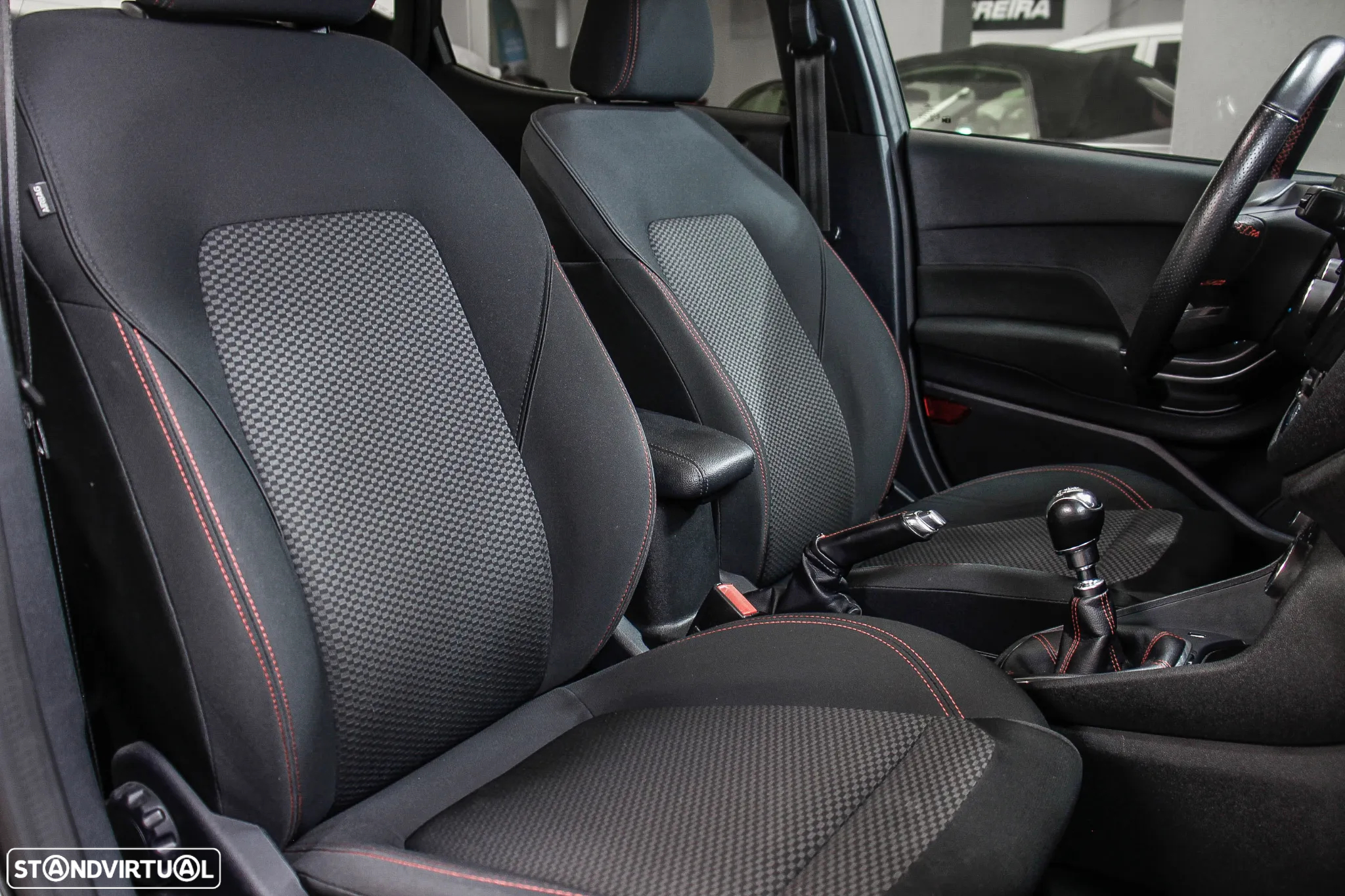 Ford Fiesta 1.0 EcoBoost ST-Line - 16