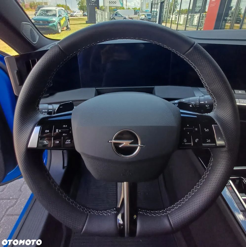 Opel Astra 1.2 T GS Line S&S - 9