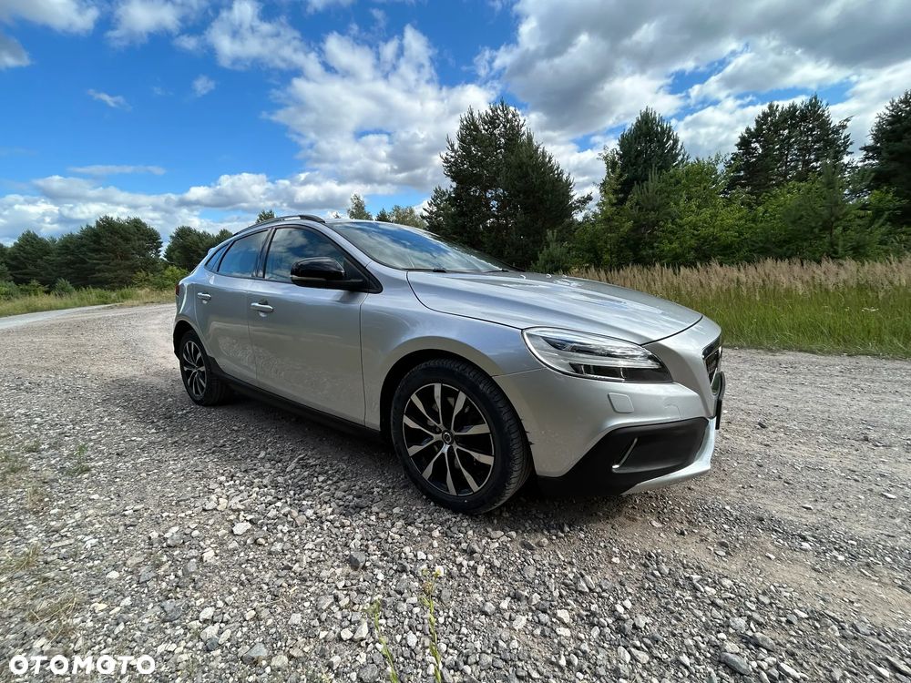 Volvo V40 T3 Drive-E R-Design Momentum - 3