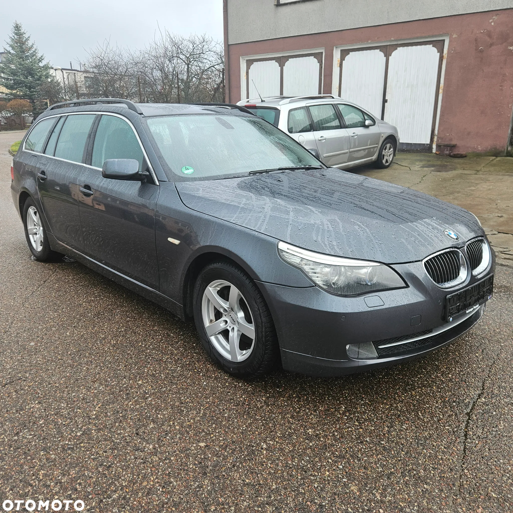 BMW Seria 5 523i - 2