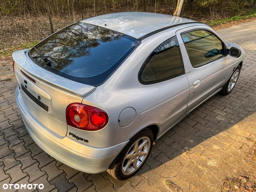 Renault Megane 1.6 - 22