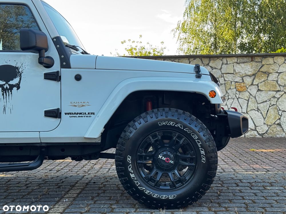 Jeep Wrangler 3.6 Unlim Sahara - 29
