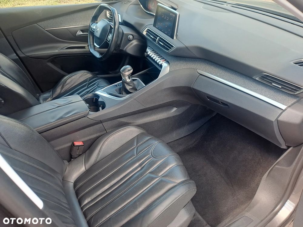 Peugeot 5008 PureTech 130 Stop & Start Allure - 11