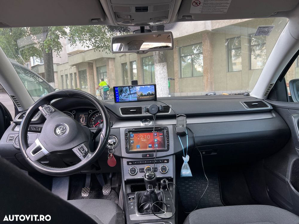 Volkswagen Passat - 8