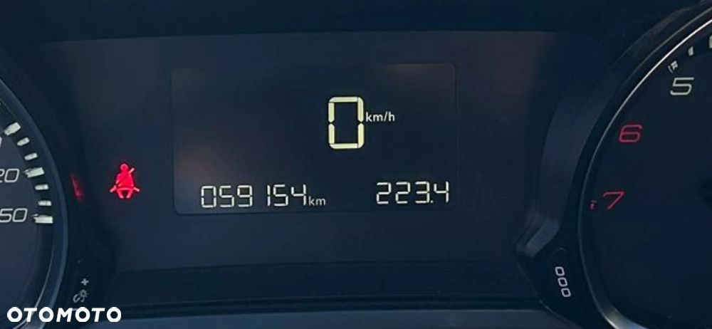 Peugeot 308 1.2 PureTech GPF Active S&S - 7
