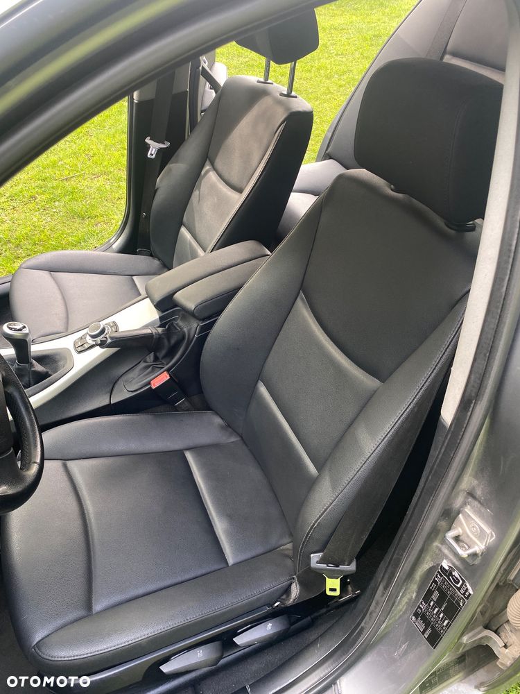 BMW Seria 3 320d - 11