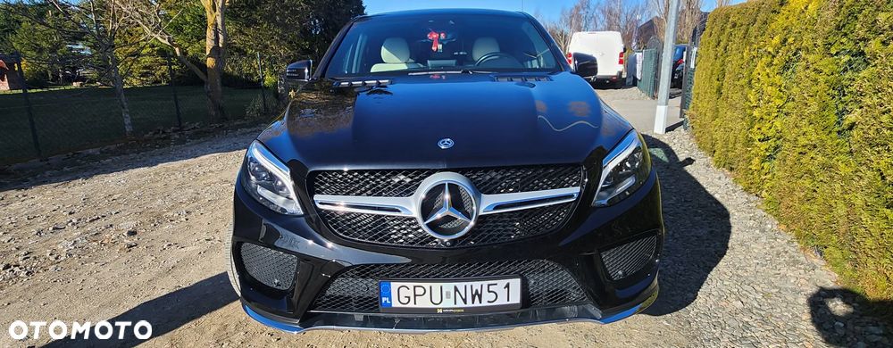 Mercedes-Benz GLE - 38