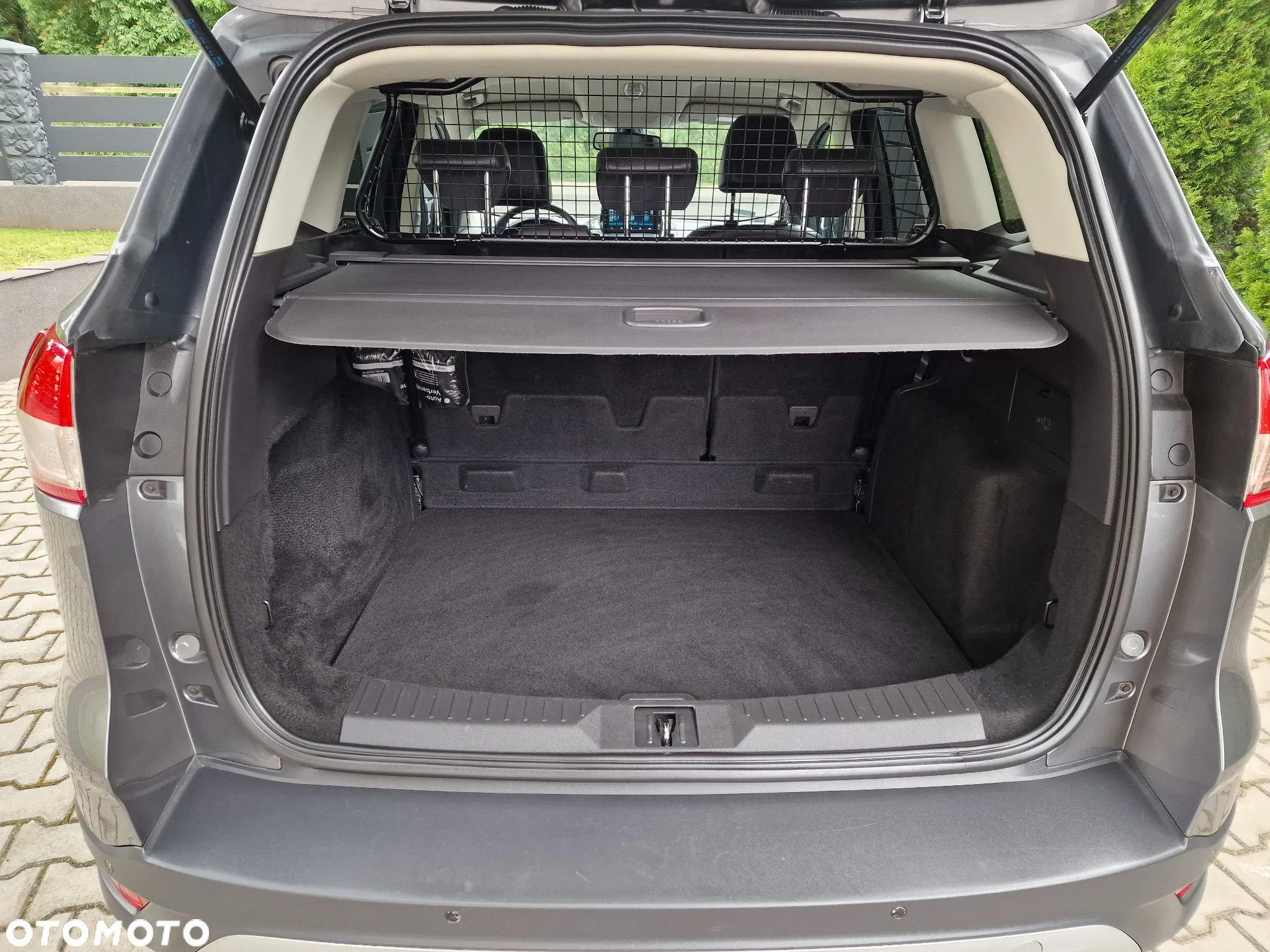 Ford Kuga 2.0 TDCi 2x4 Titanium - 5