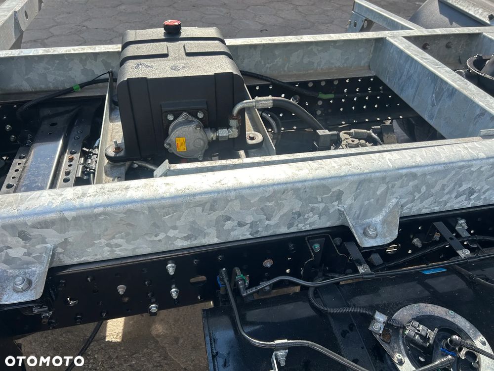 Mitsubishi FUSO CANTER 7C18 / WYWROTKA 3-STRONNA / 2 SZTUKI / TYLKO 12 TYS. KM PRZEBIEGU / POLSKI SALON / PRAWO JAZDY KATEGORIA "C' Z TACHOGRAFEM / DUŻA ŁADOWNOŚĆ 4075 KG !! - 16