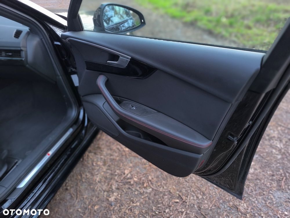 Audi A4 Avant 2.0 TFSI ultra Sport - 32