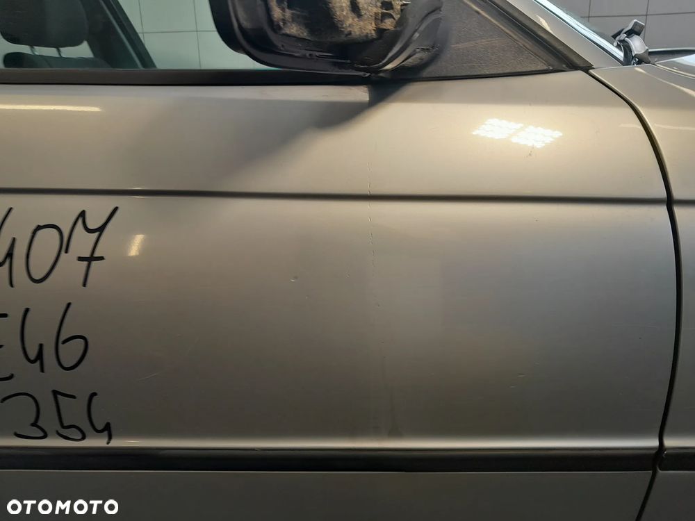 BMW E46 DRZWI PRAWE PRZEDNIE PRAWY PRZÓD SEDAN KOLOR: 354 - 3