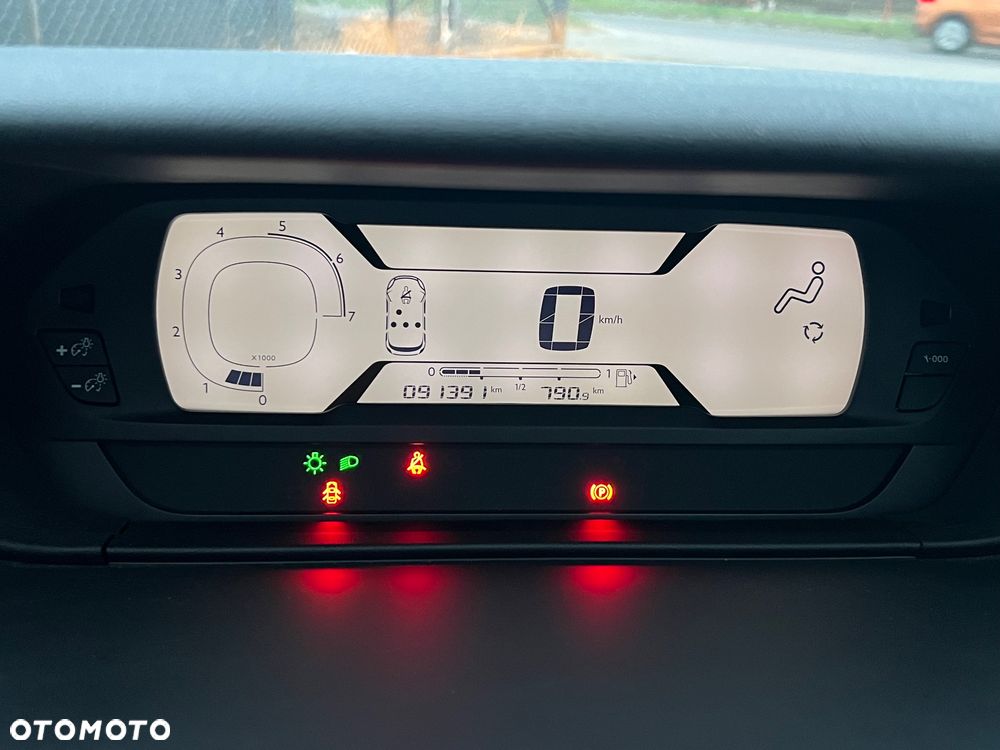 Citroën C4 Picasso - 17
