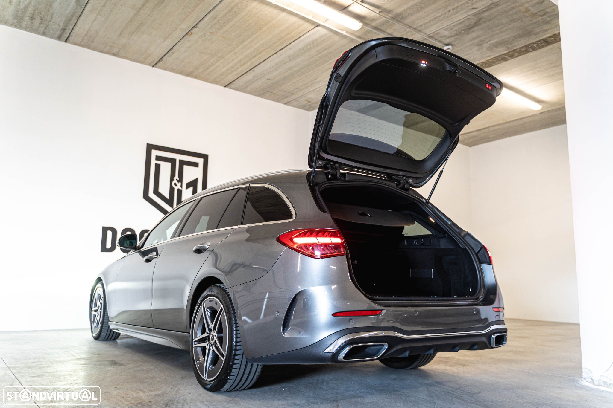 Mercedes-Benz C 300 d AMG Line - 26