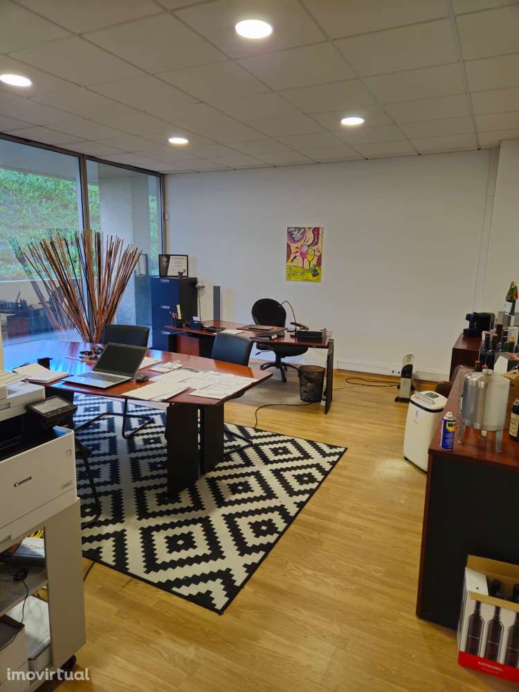 Espaço comercial com localização privilegiada em Leça da Palmeira. - Grande imagem: 2/9