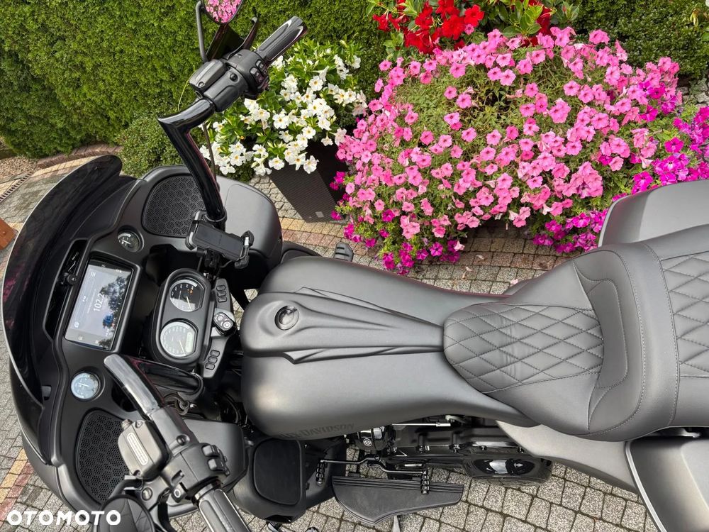 Harley-Davidson Touring Road Glide - 9