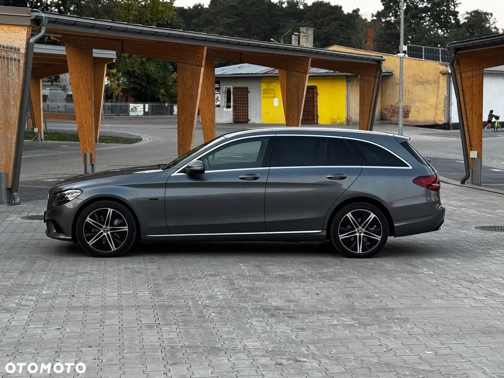 Mercedes-Benz Klasa C 220 d T 9G-TRONIC Avantgarde - 2