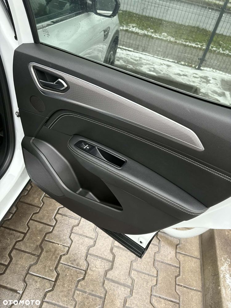 Renault Arkana 1.6 E-TECH Intens MMT - 12