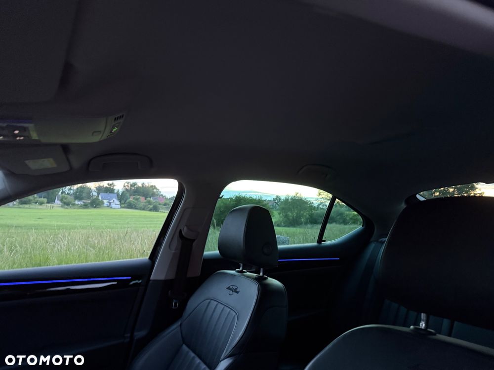 Skoda Superb 2.0 TDI 4x4 L&K DSG - 21