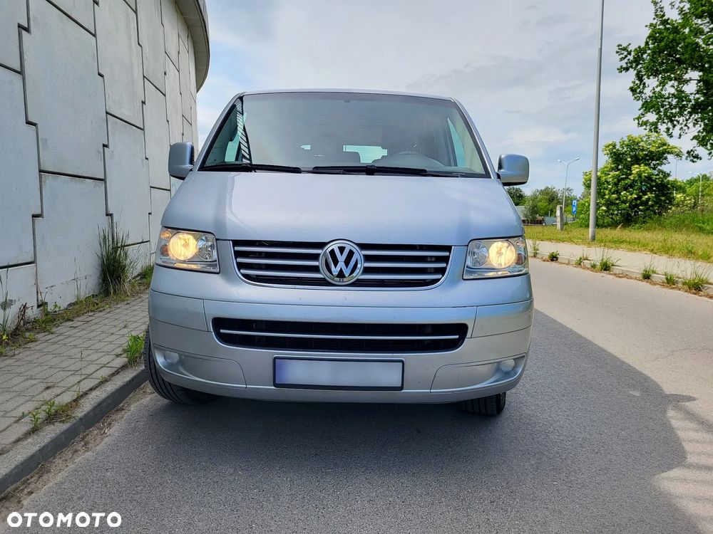 Volkswagen Caravelle - 2
