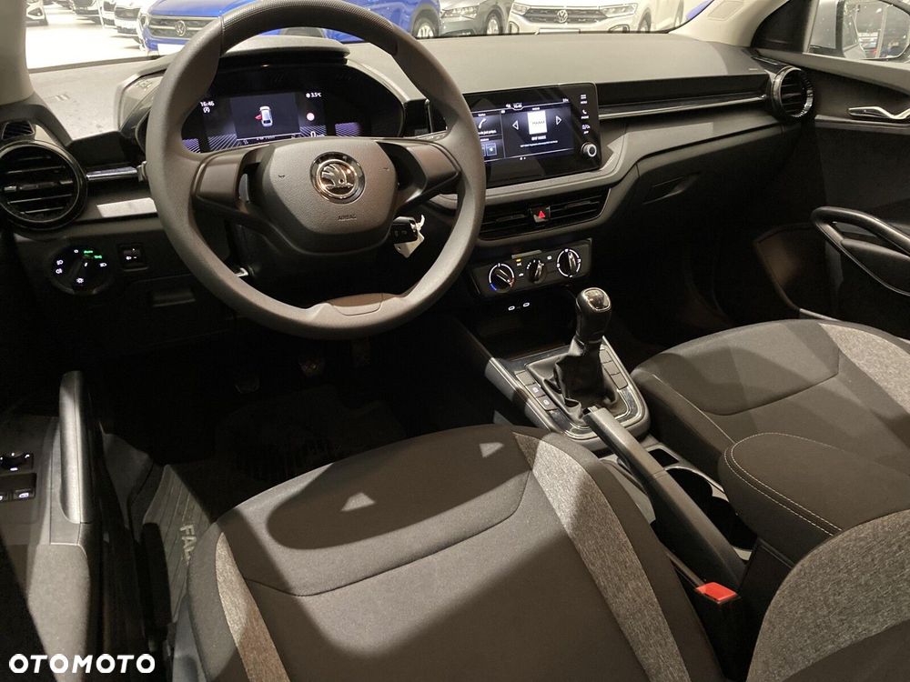 Skoda Fabia 1.0 Essence - 14