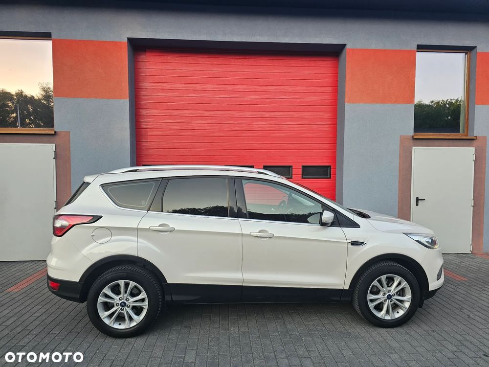 Ford Kuga 2.0 TDCi FWD Titanium - 18