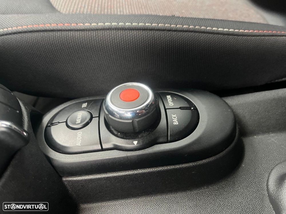 MINI 5 Portas Cooper D - 7