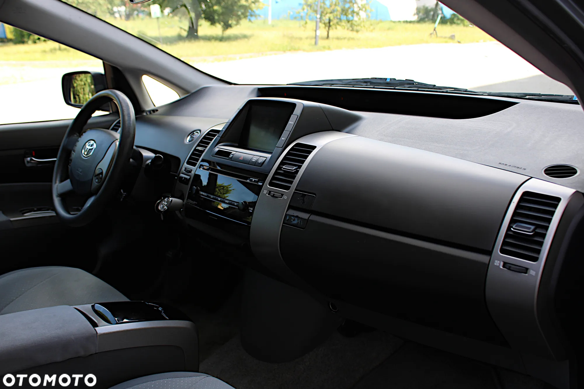Toyota Prius - 12
