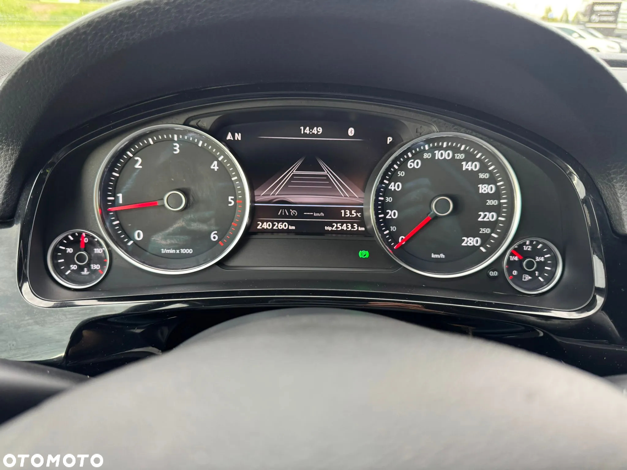 Volkswagen Touareg 3.0 V6 TDI BMT Perfectline R-Style - 10