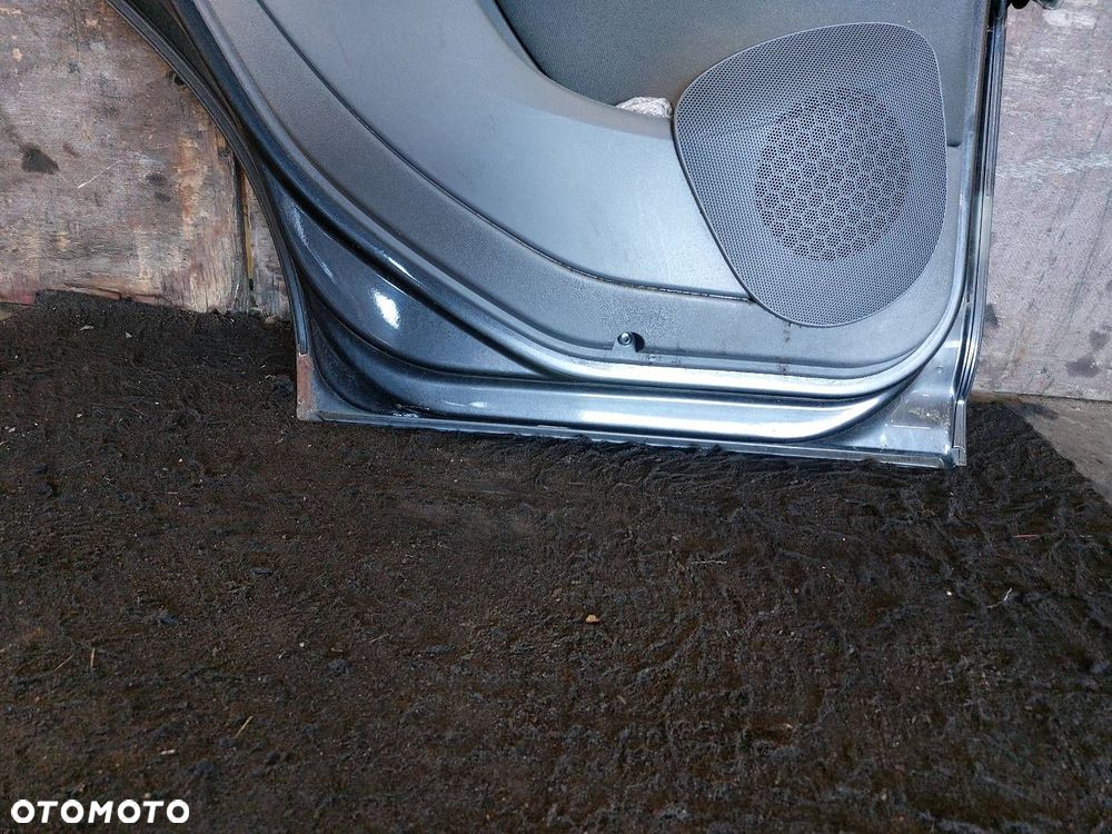 DRZWI KOMPLETNE LEWY TYŁ TOLEDO III L59N - 2