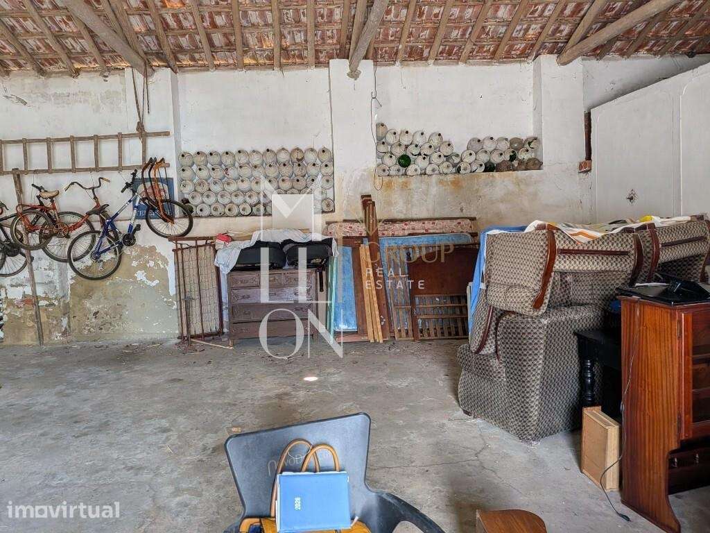 Armazém/adega tradicional com cerca de 143 m2 - Caldas da Rainha - Grande imagem: 3/8