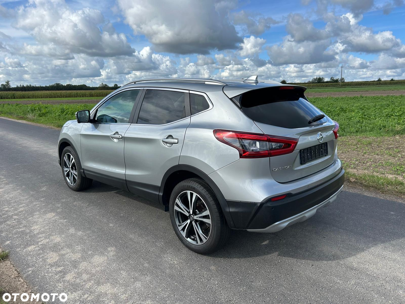 Nissan Qashqai 1.3 DIG-T TEKNA - 12