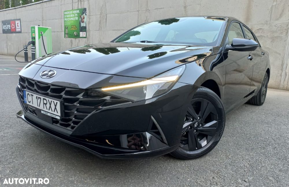 Hyundai Elantra 1.6 l 123 CP CVT Highway - 1