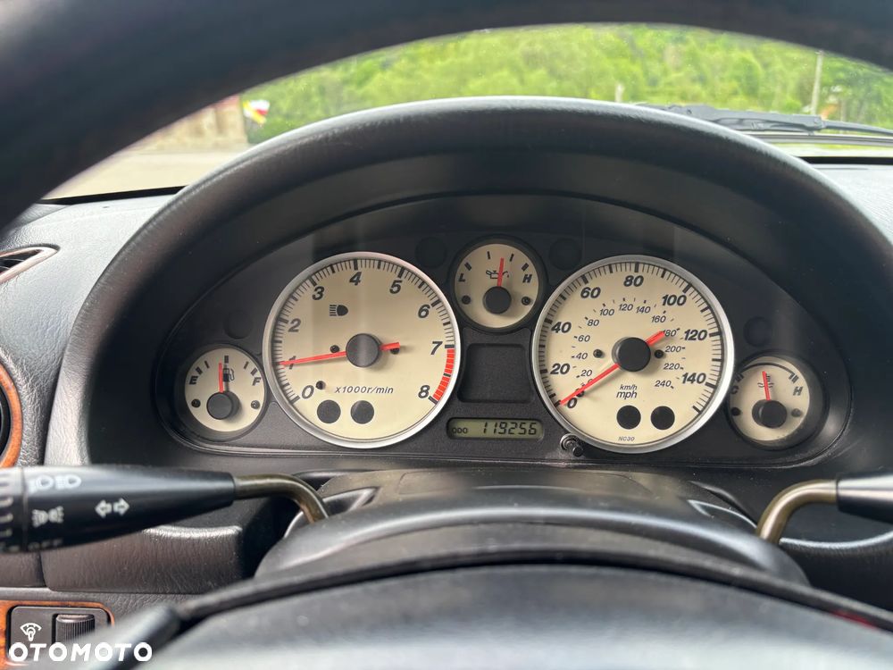 Mazda MX-5 1.6 16V - 10