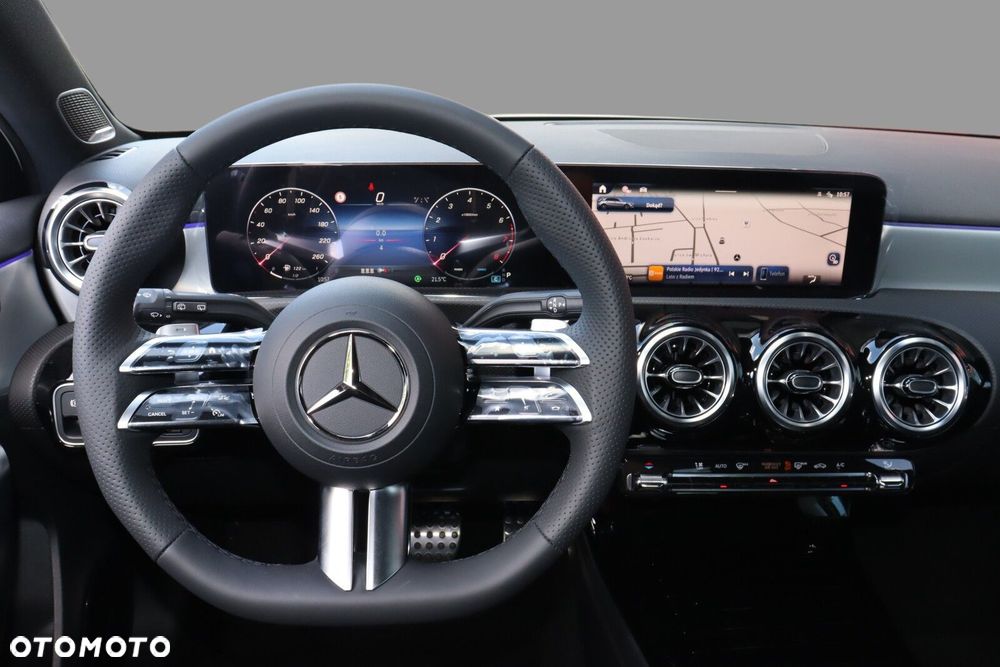 Mercedes-Benz Klasa A 200 AMG Line 7G-DCT - 14