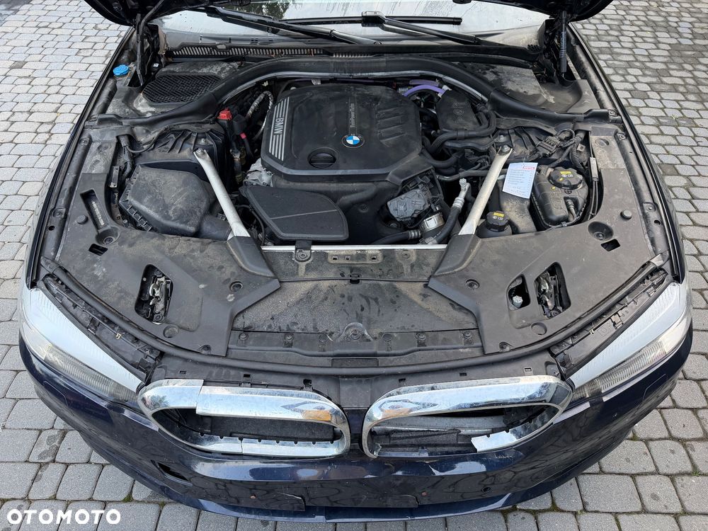 BMW Seria 5 520d MHEV Sport Line sport - 8