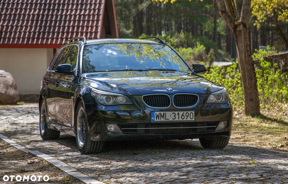 BMW Seria 5 525d - 5